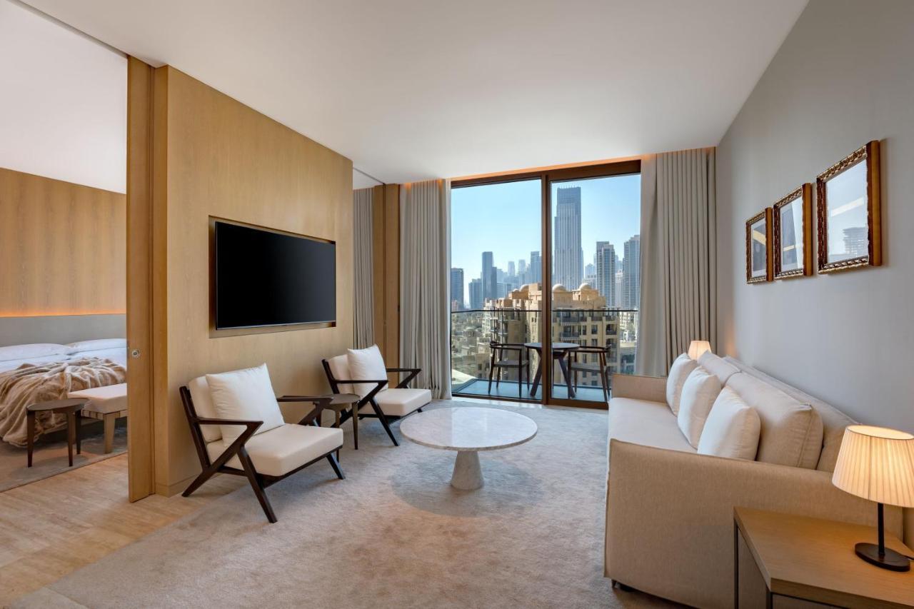 The Dubai Edition Exterior foto A living room at the hotel