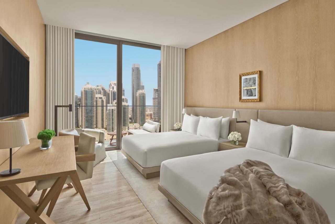 The Dubai Edition Exterior foto A guest room