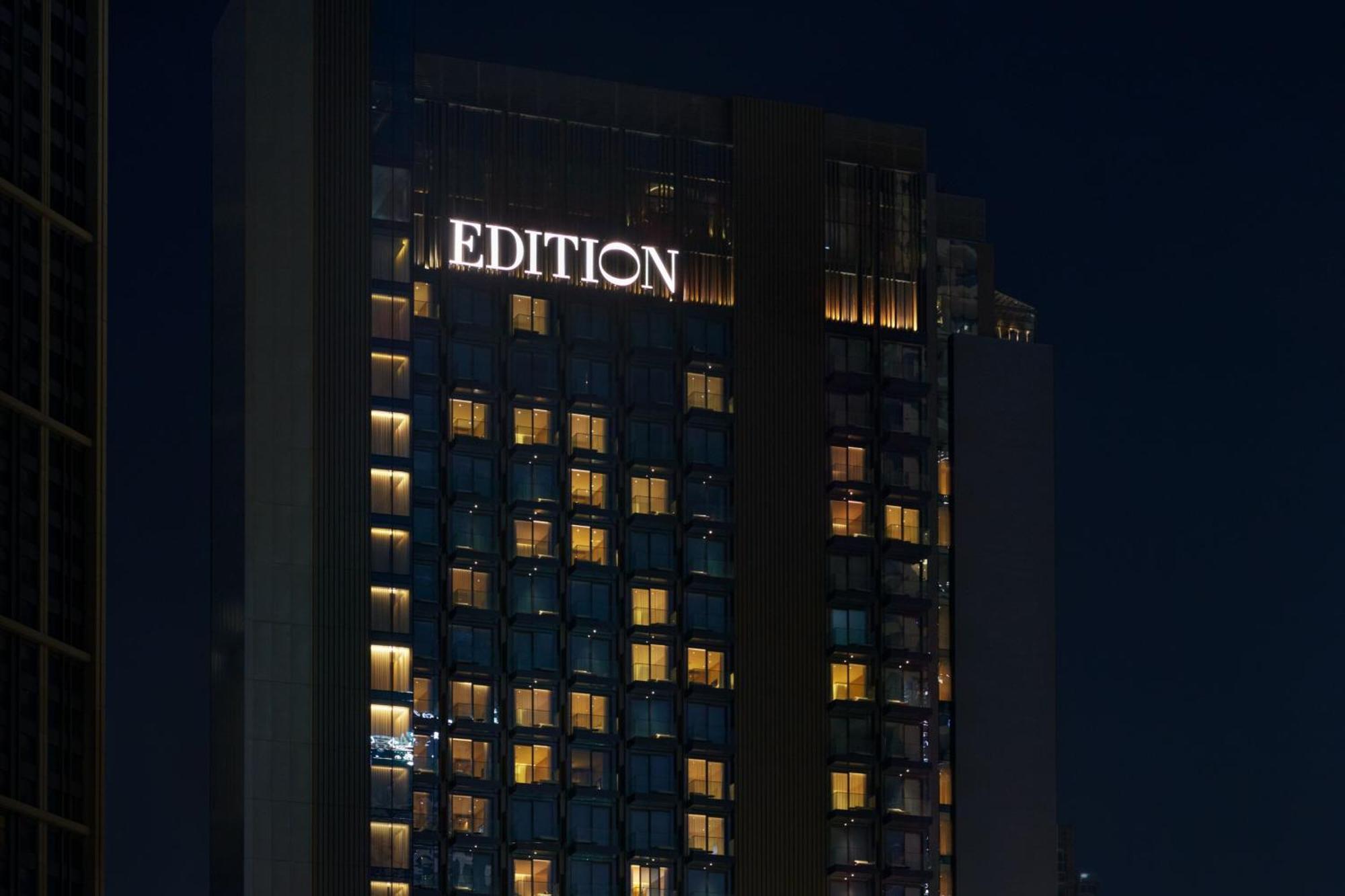 The Dubai Edition Exterior foto Edition at night
